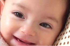 足球赛程-日本一混血“大眼睛宝宝”意外走红！8岁长成真人版白雪公主，网友：又想骗我生女儿！