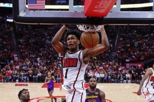 注册入口-火箭又一21岁新星蜕变：攻防一体扎心詹皇